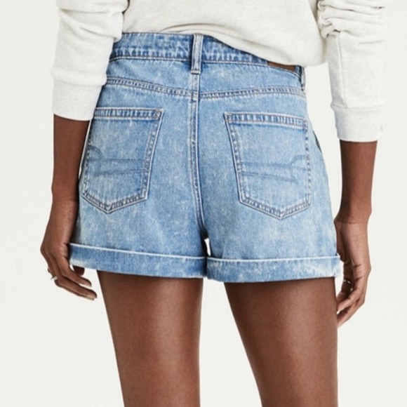 NWT American Eagle high rise mom shorts Size 8 - Picture 2 of 10